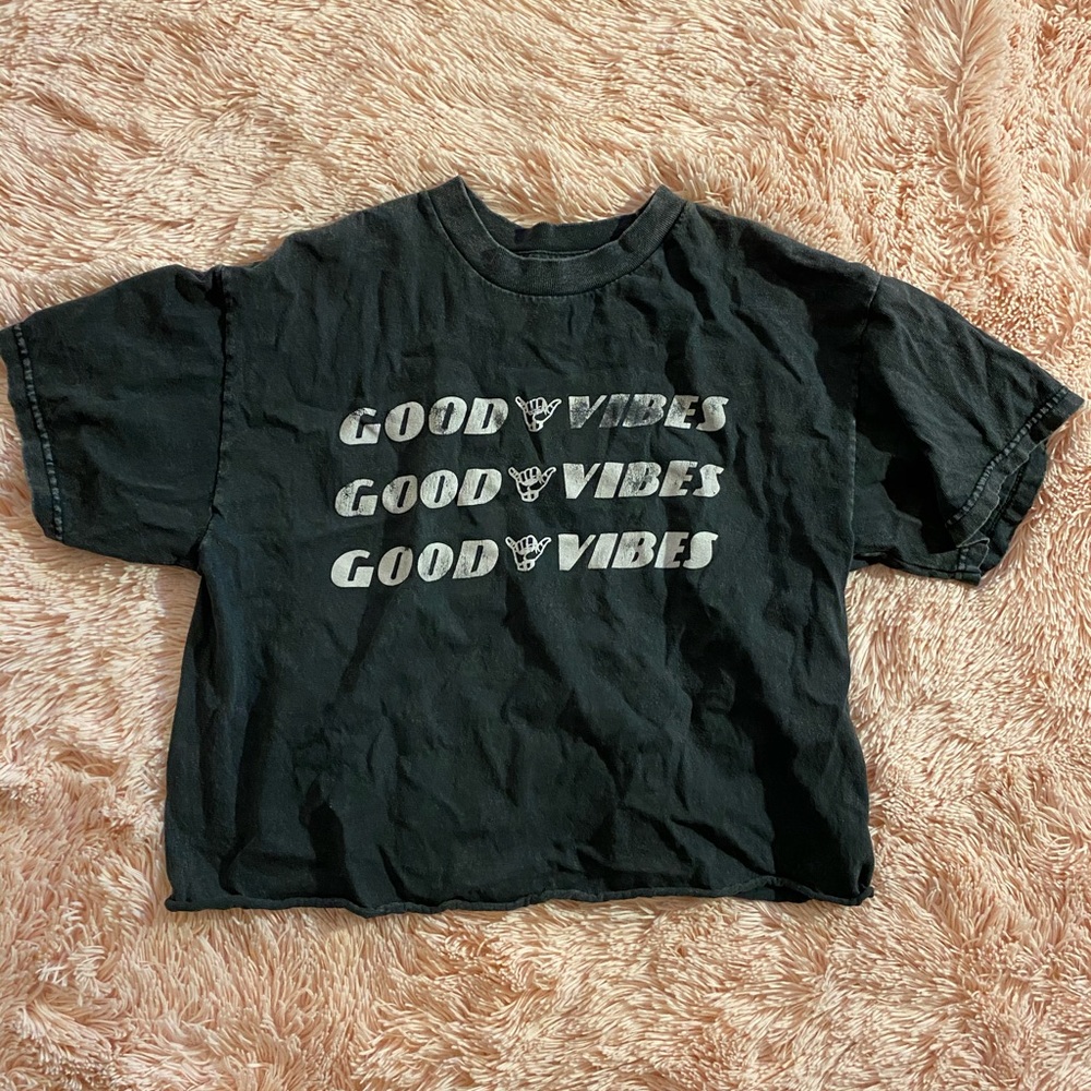 Brandy Melville Good Vibes Short Sleeve